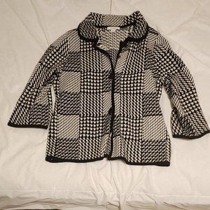Women's Dress Barn Sweater Black/White Size Medium